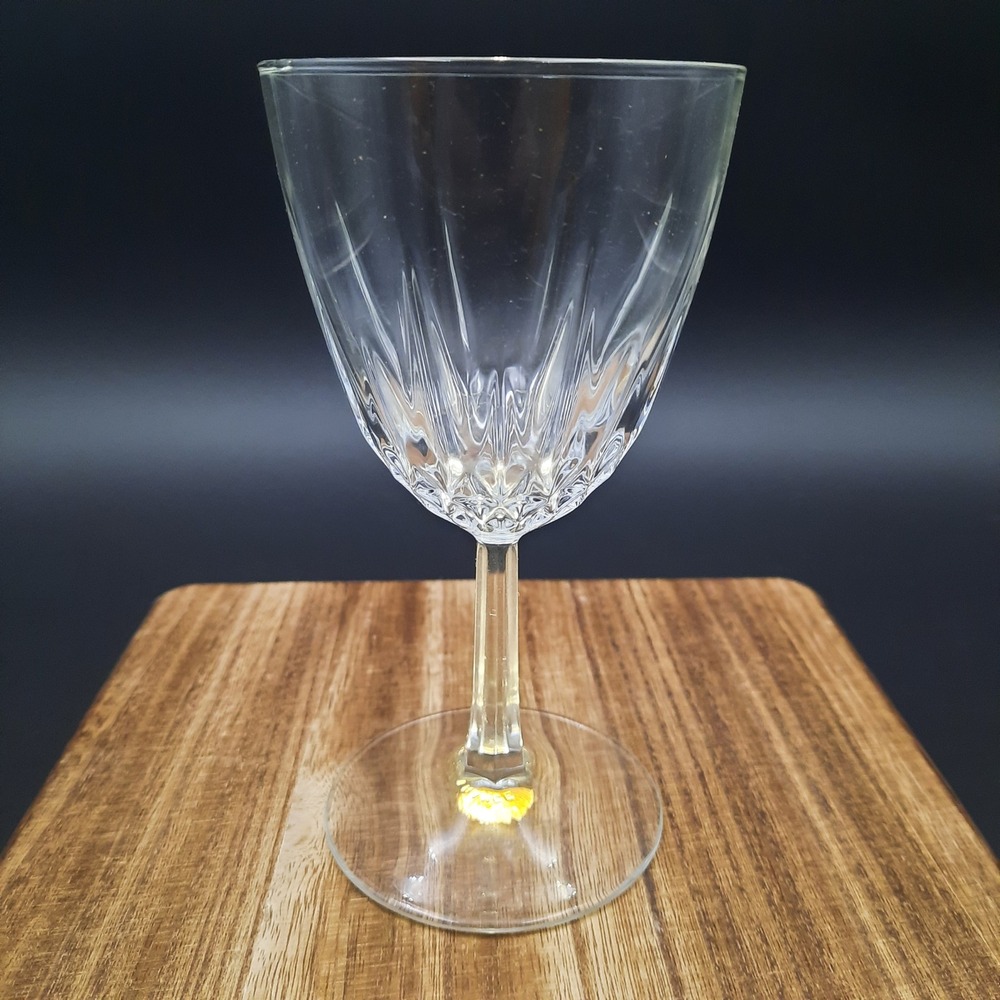 J G Durand Diamant 6 1/2 oz Blown Crystal Wine Glasses France Set of 6 - Picture 2 of 5